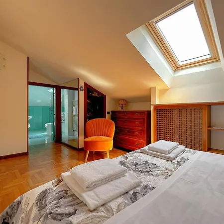 Accogliente Mansarda Con Terrazzo Esclusivo * Civitanova Marche