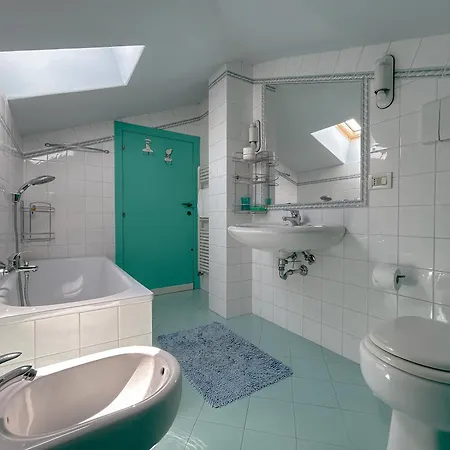 Accogliente Mansarda Con Terrazzo Esclusivo Apartamento Civitanova Marche