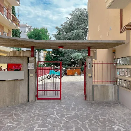 Apartamento Accogliente Mansarda Con Terrazzo Esclusivo